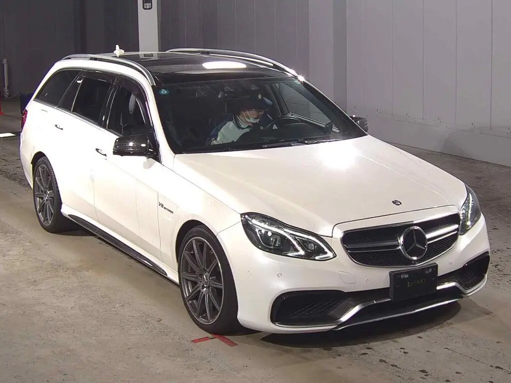 MERCEDES-AMG E-CLASS