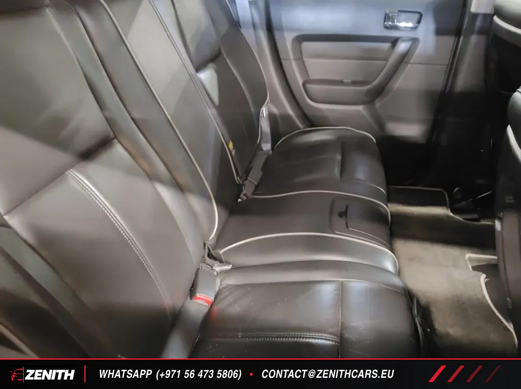 Vehicle thumbnail 6